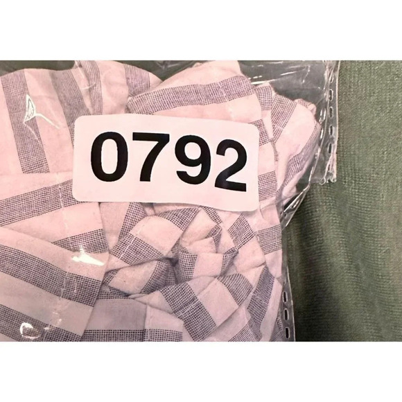 Express Women large Crop Top Striped GrayWhite Triangle Smocked Spaghetti Strap - Picture 7 of 7